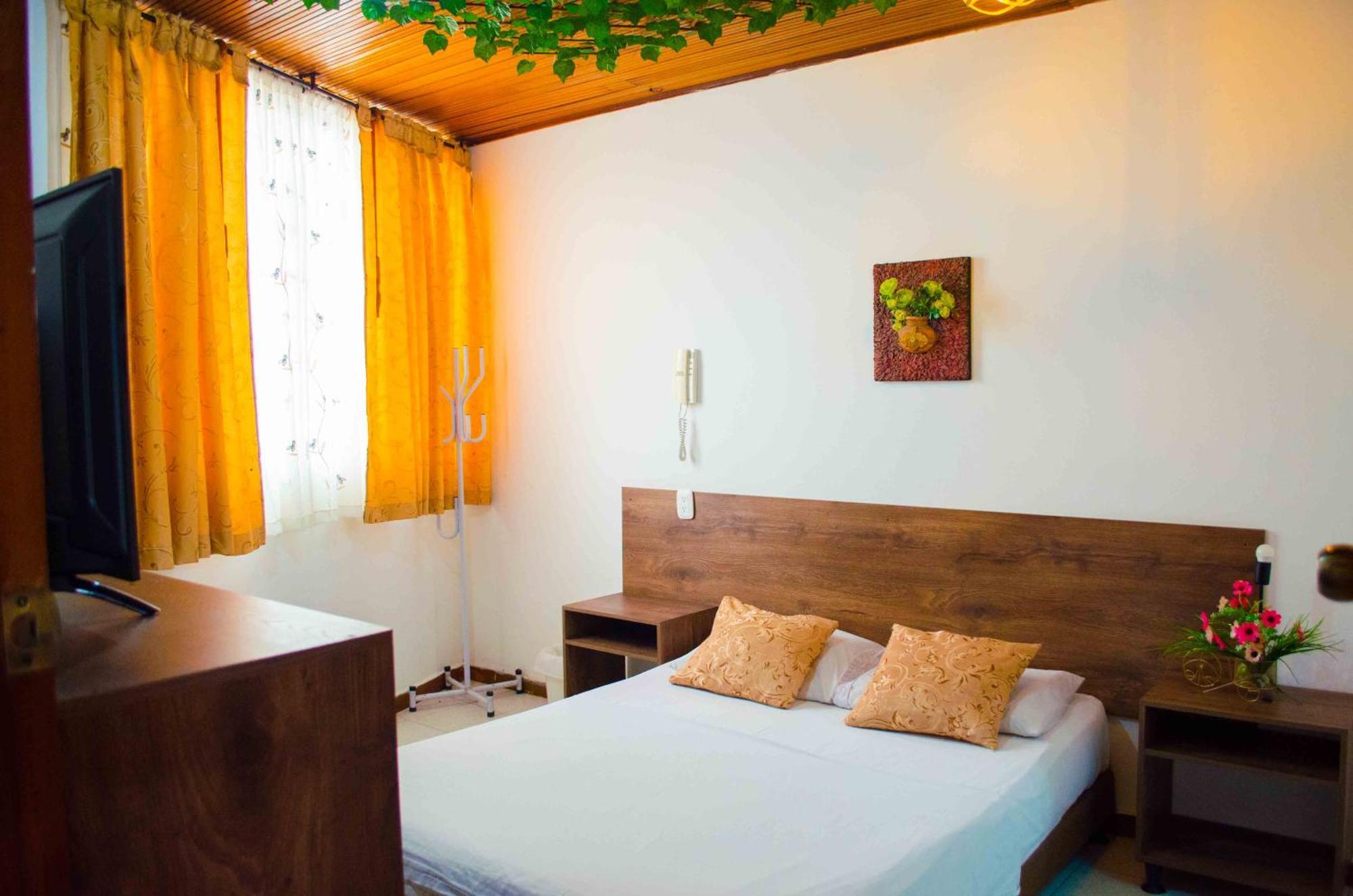 Hotel Elimar จีราร์ดอท ภายนอก รูปภาพ