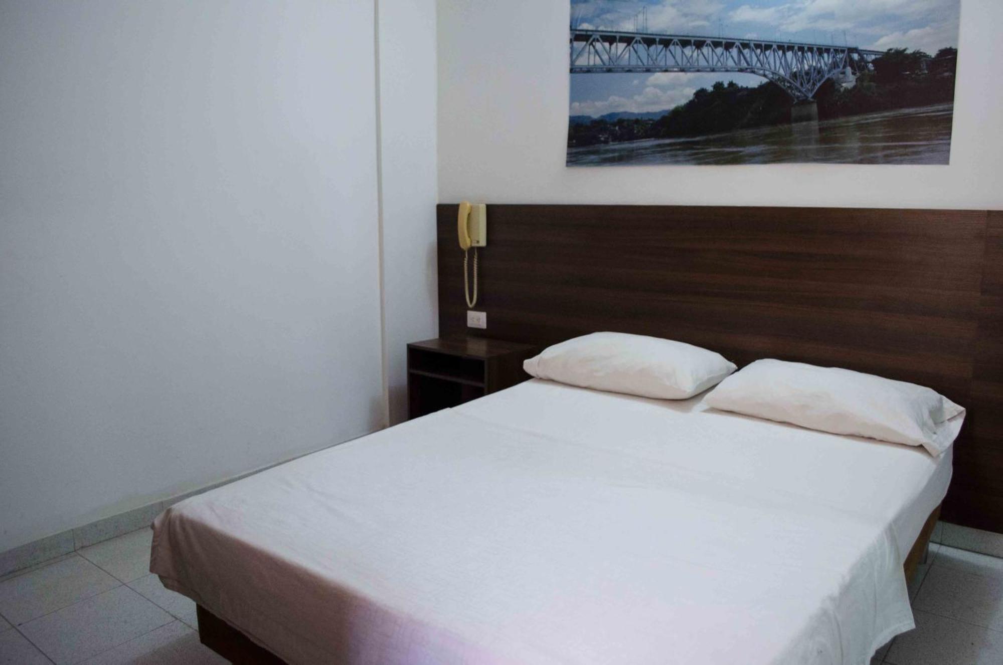Hotel Elimar จีราร์ดอท ภายนอก รูปภาพ