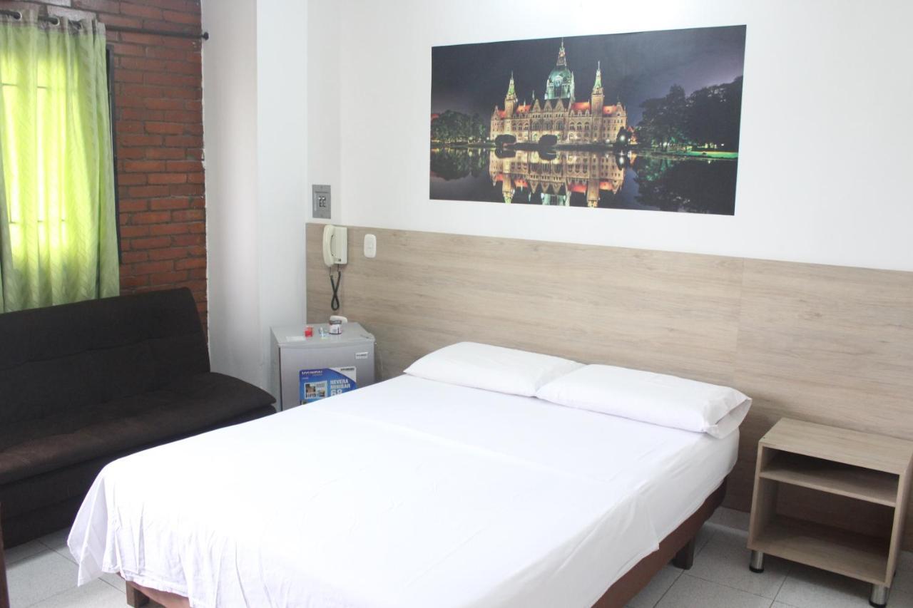 Hotel Elimar จีราร์ดอท ภายนอก รูปภาพ