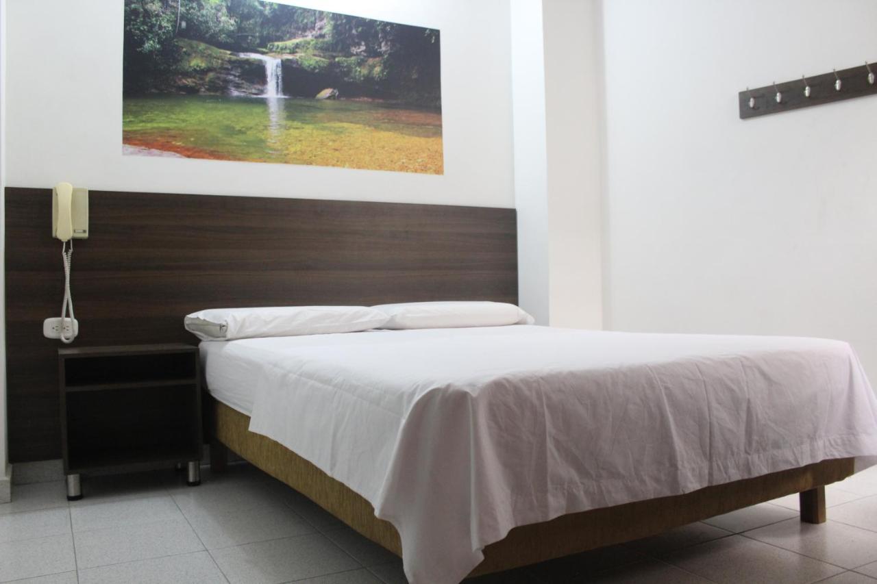 Hotel Elimar จีราร์ดอท ภายนอก รูปภาพ